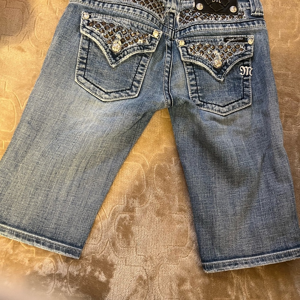 Size 25 Miss Me Jean shorts